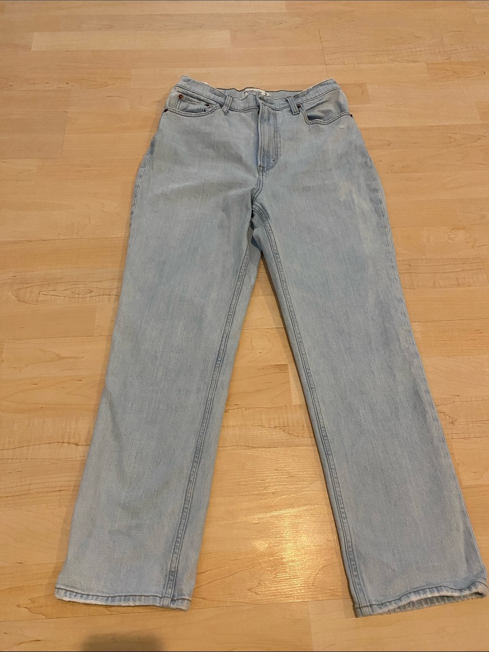 Abercrombie & Fitch Ultra High Rise Ankle Straight Jeans Light Wash 28/6